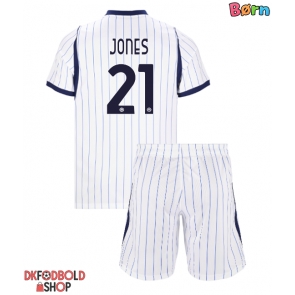 Inter Milan Curtis Jones #21 Udebanesæt Børn 2026-27 Kort ærmer (+ korte bukser)